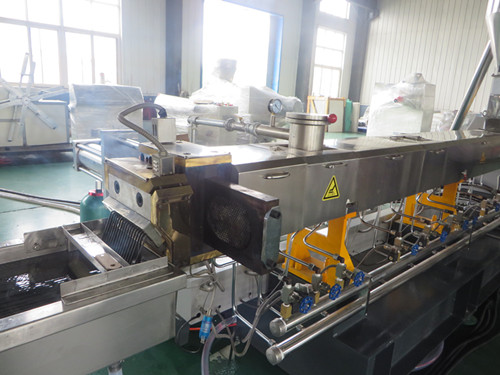 PE pelletizing machine 